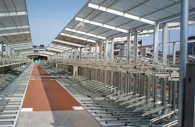 施工実績写真：アルミ上屋+二段式(JR岡崎駅)