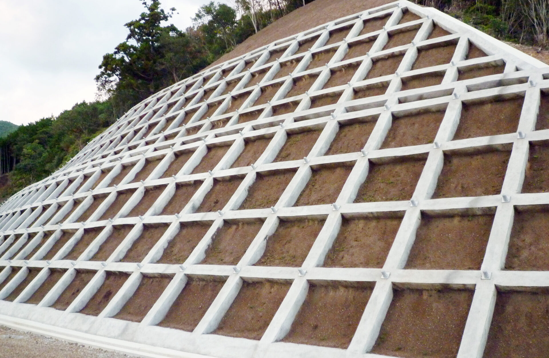 施工実績写真：1NTスタイル(国道260号　三重県度会郡南伊勢町)